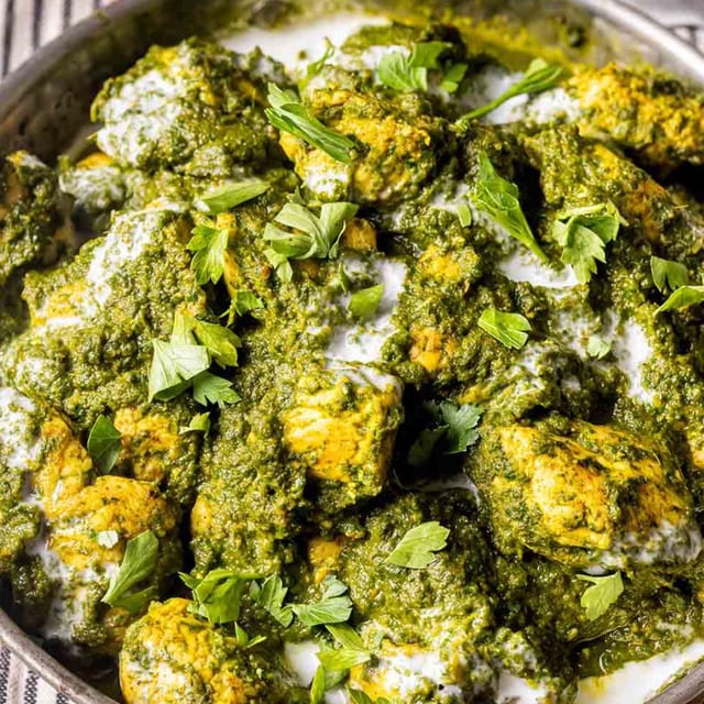 Saag Chicken - Lunch Special.